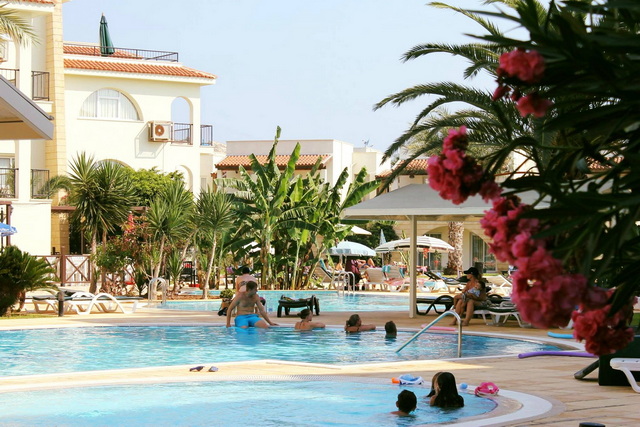 Sunrise Beach Club 044