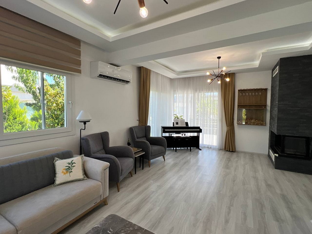 4 Seasons Salamis 5+2 Villa 008