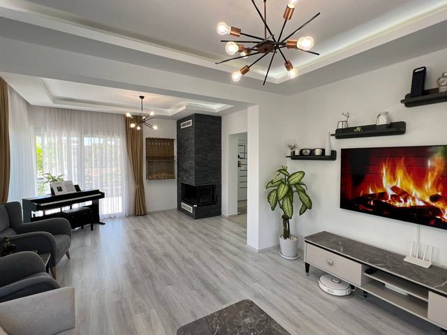 4 Seasons Salamis 5+2 Villa 009