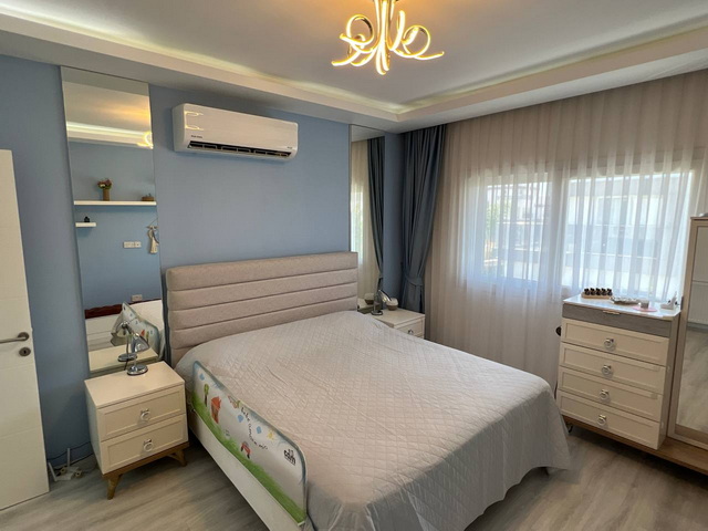 4 Seasons Salamis 5+2 Villa 020