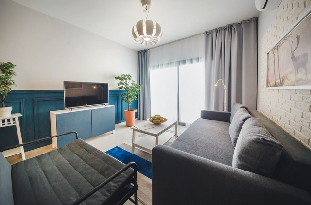 Caesar Blue Studio with niche 005