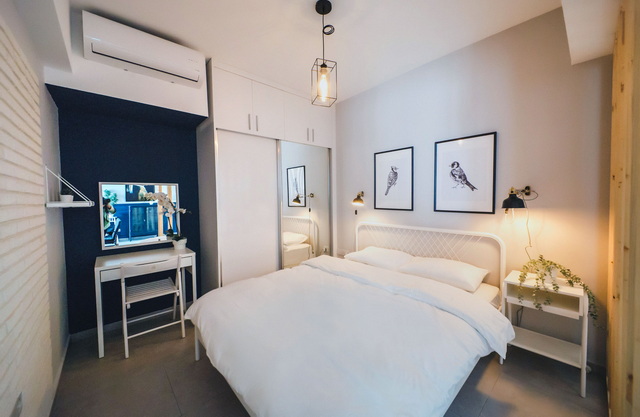 Caesar Blue Studio with niche 007