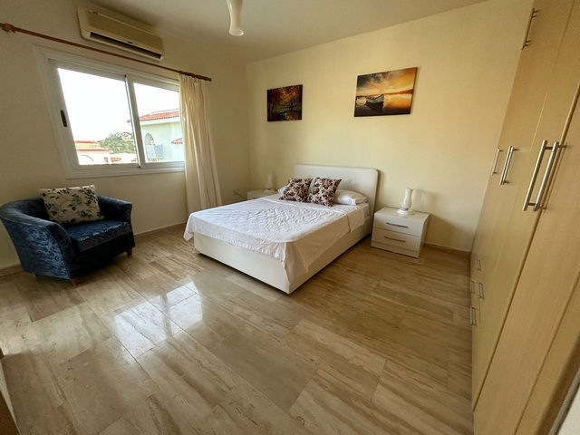 Sunrise Beach Club 3+1 Penthouse 006